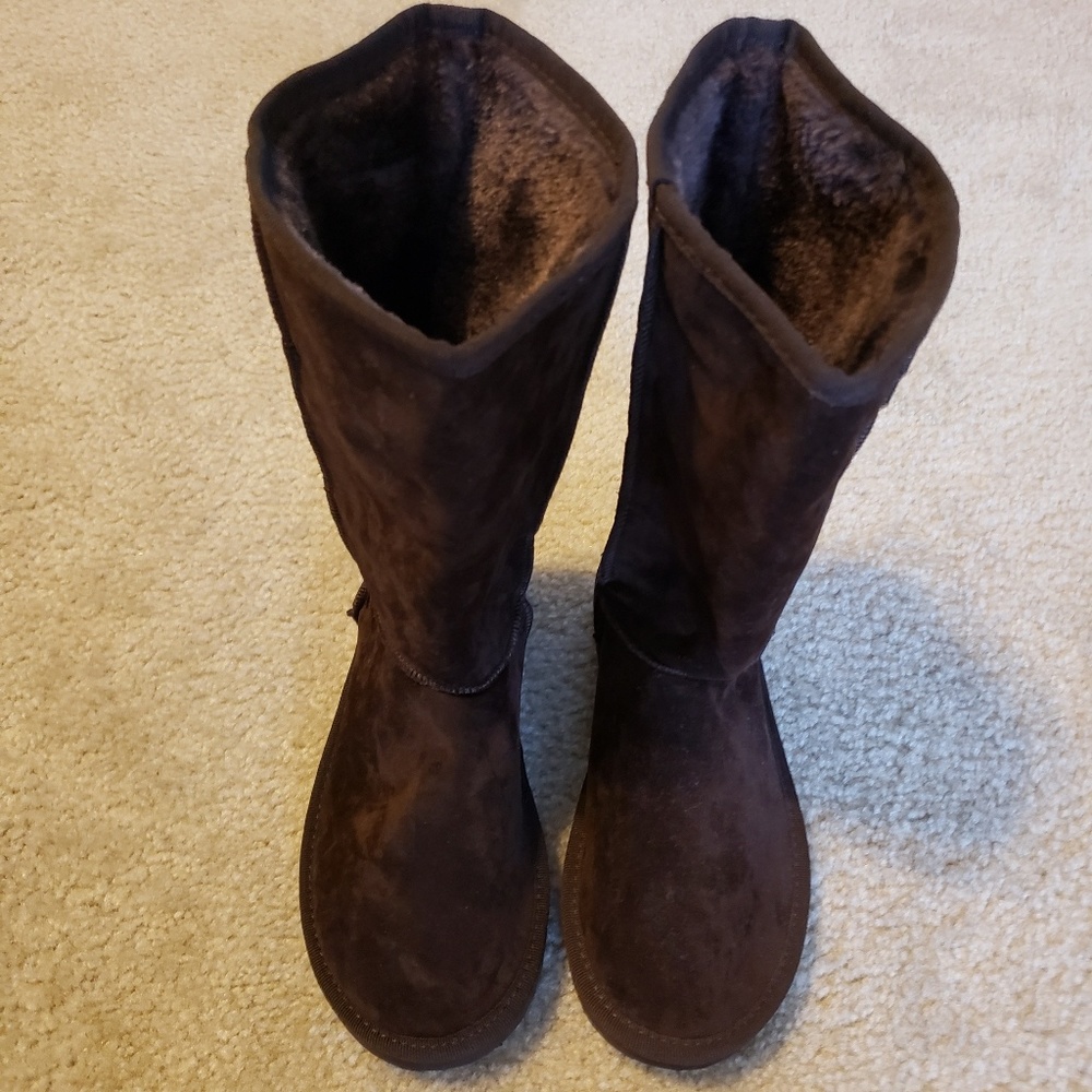 Brown boots size 6.5